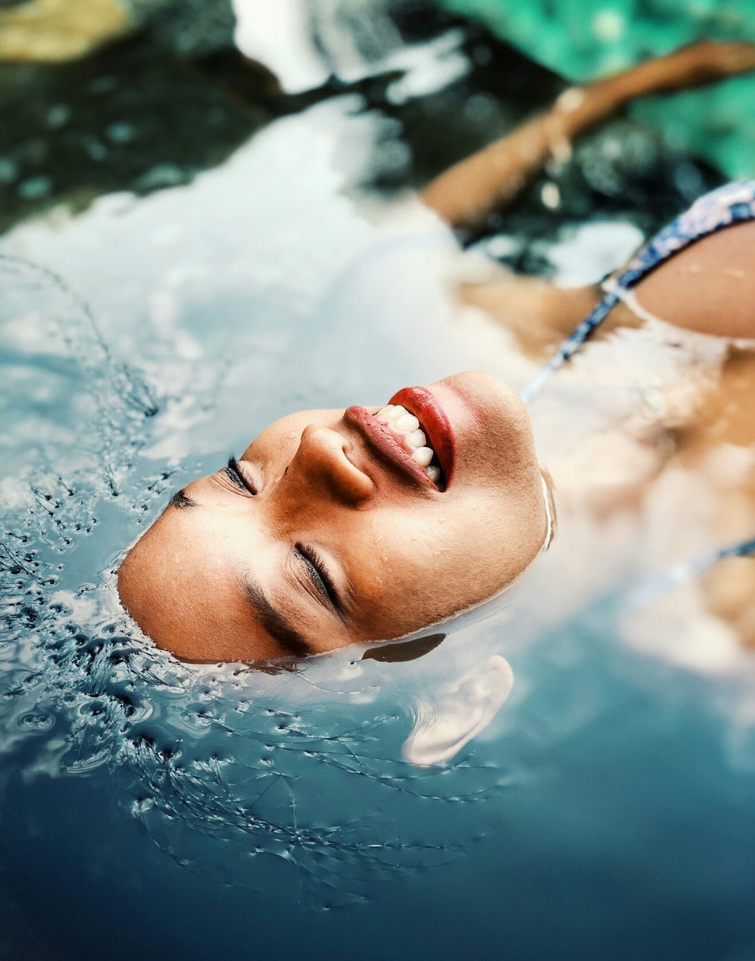 how to use red light therapy at home on face
